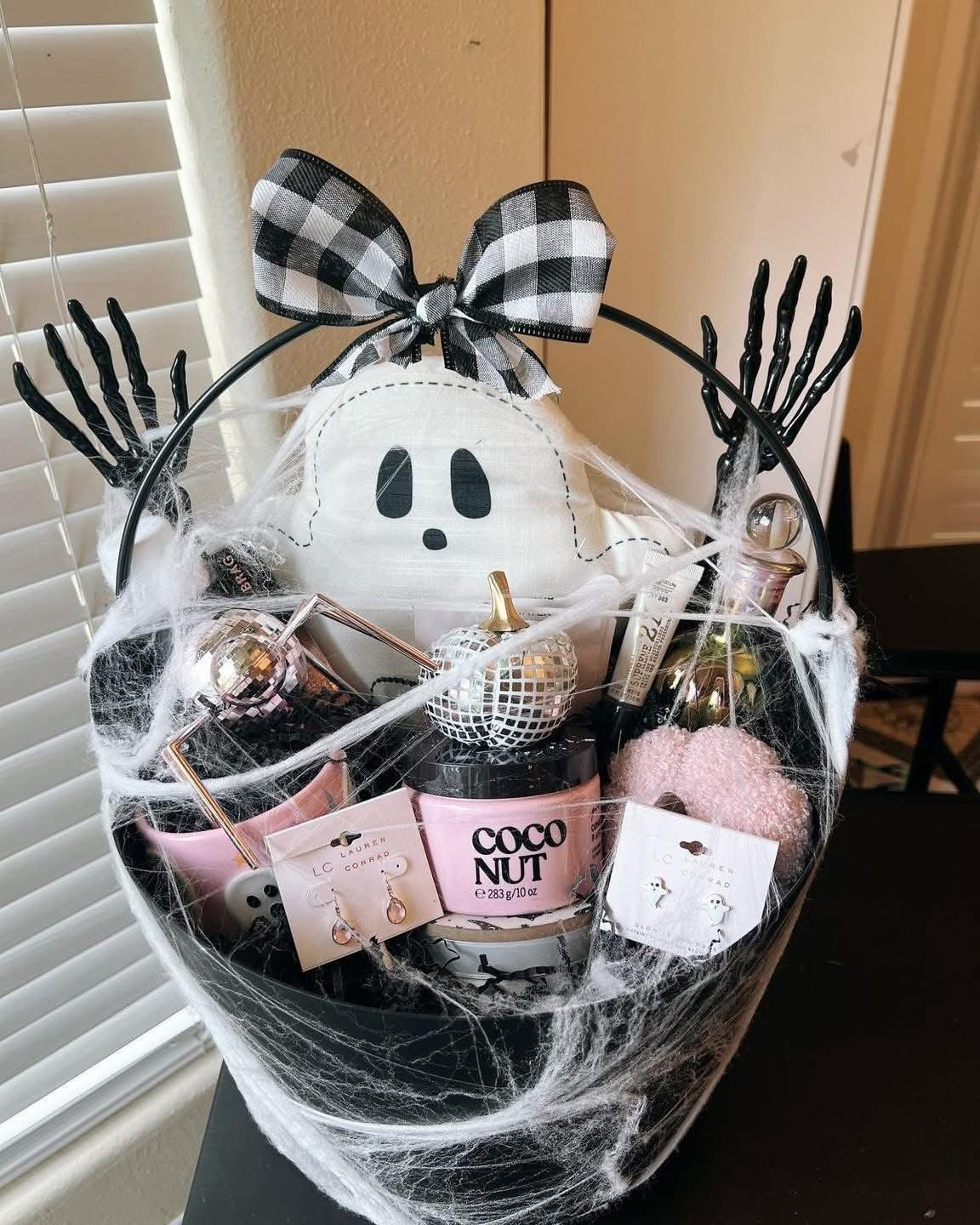 👻 Build Your Boo Basket